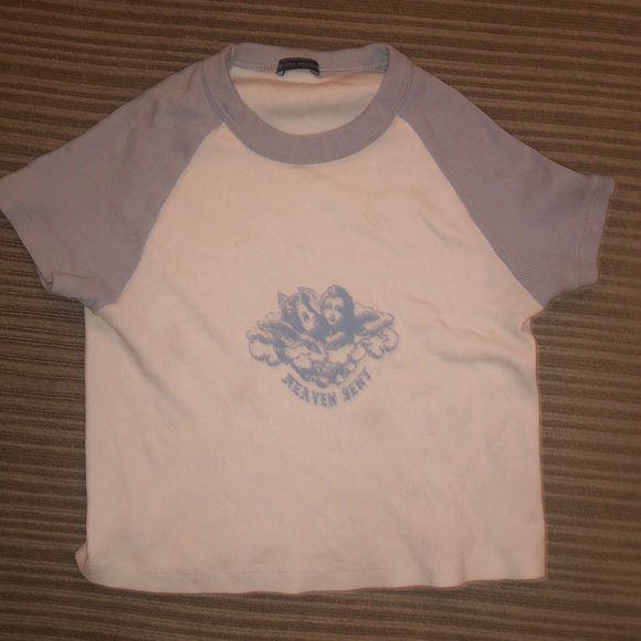 Brandy Melville Tops - Brandy Melville Heavens Sent crop top